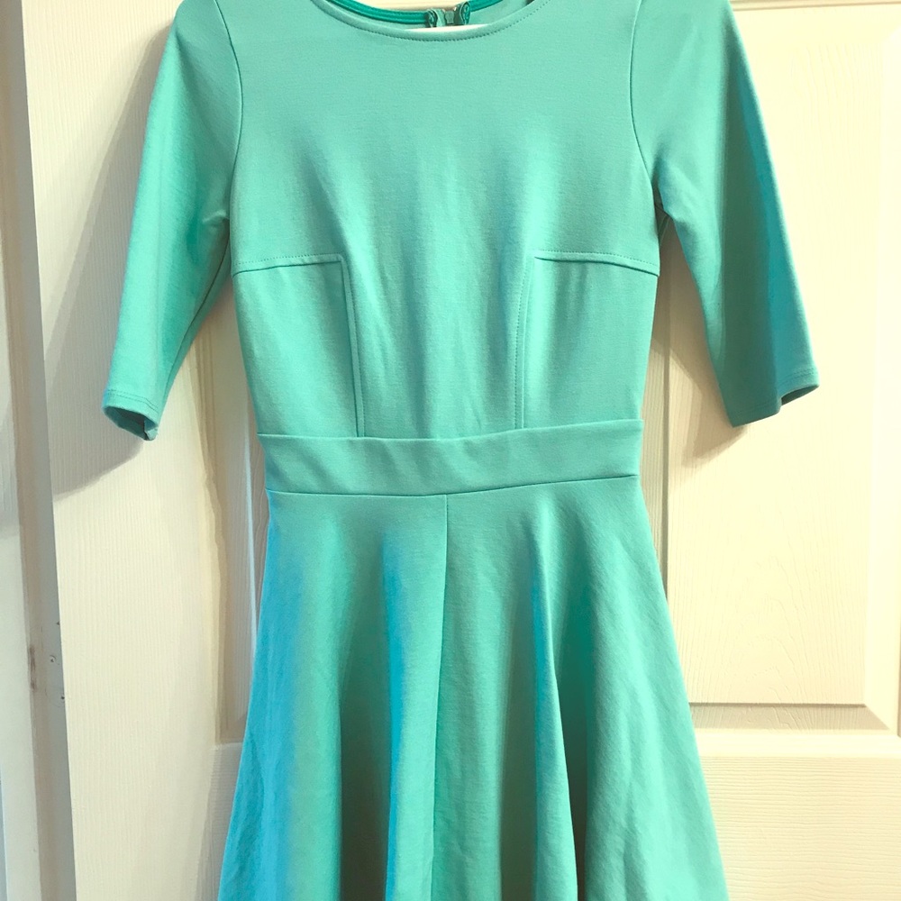 Women’s dress